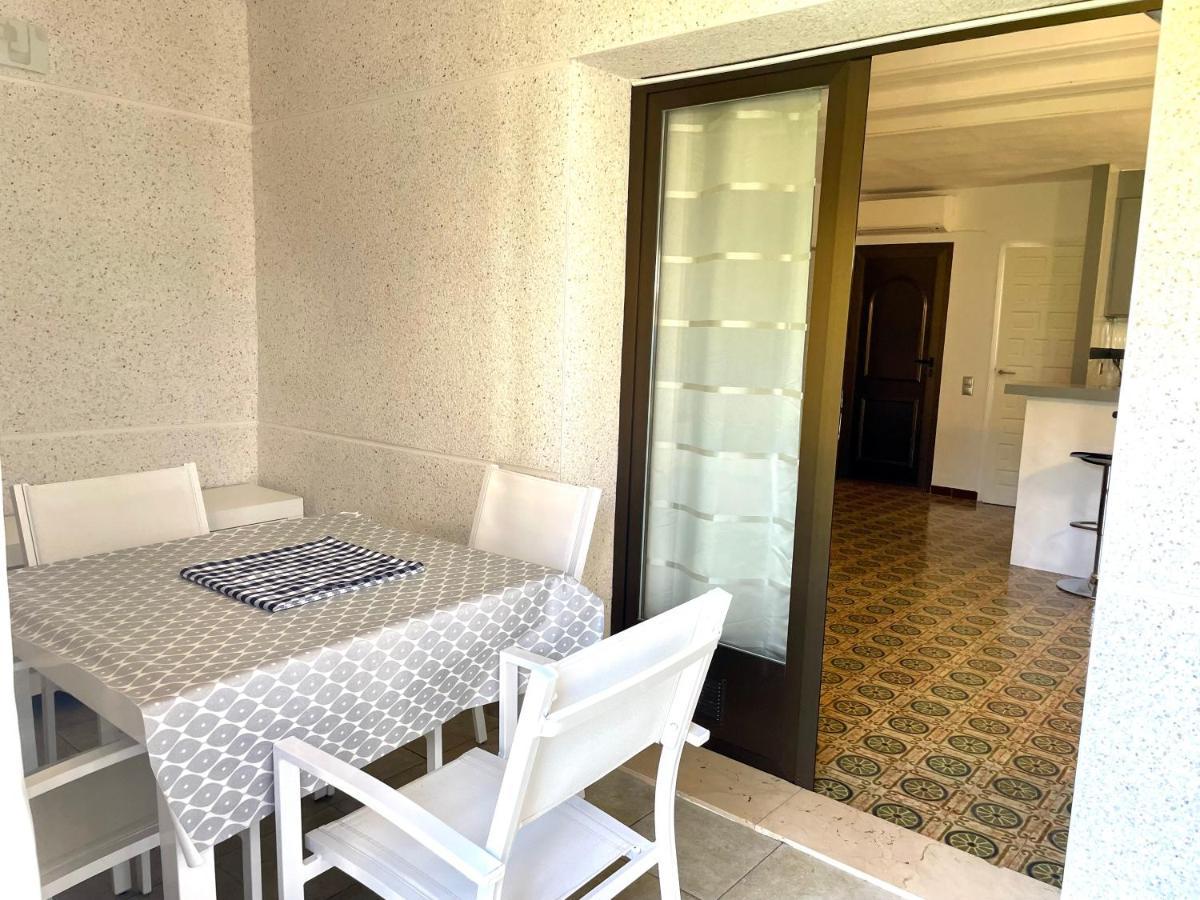 1 Apartment *